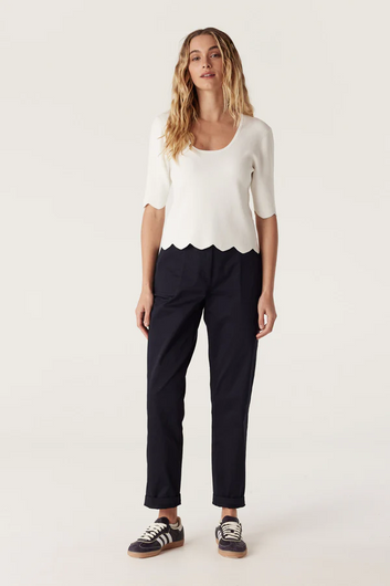 crepe scallop top