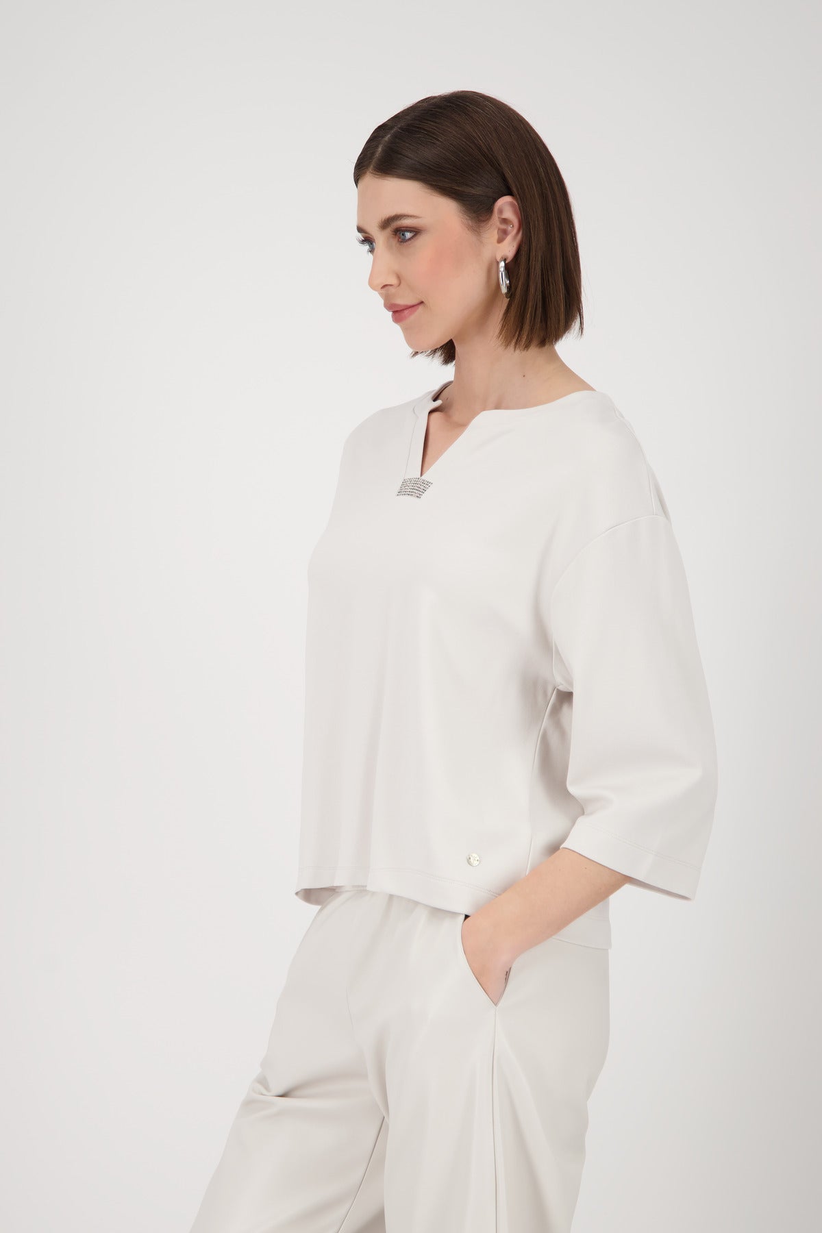 3/4 blouse with rhinestones 