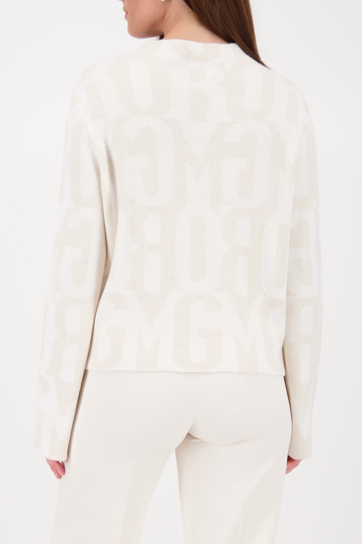 stand up collar jumper 