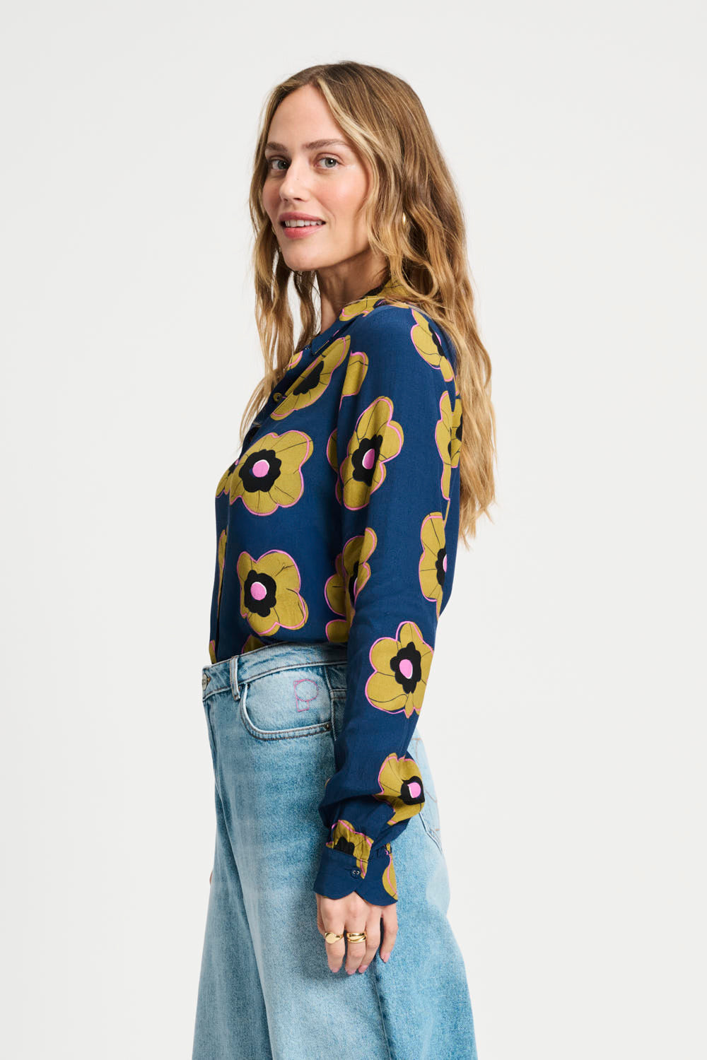 mila fleurs blouse - Meg & Me Boutique & Espresso