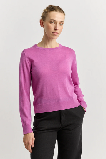 extra fine knit crew