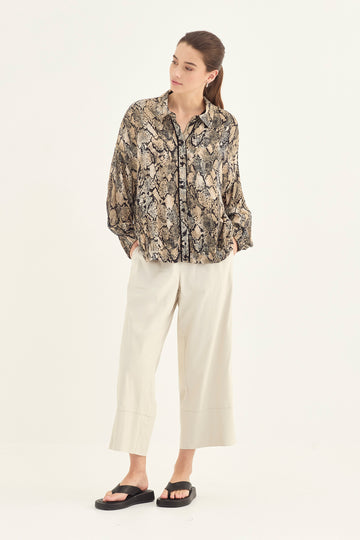 Verge Peyton Shirt in Print styled with Rico Pant, Putty - Haus of Alma