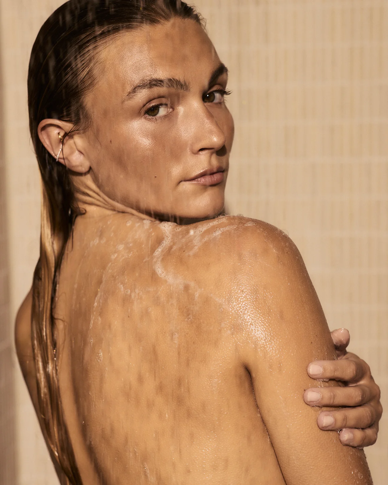 iKou - white flannel flower hand & body wash - Haus of Alma