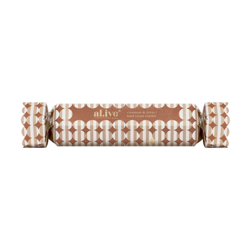 al.ive body Limited Edition Hand Cream Cracker Cinnamon & Citrus Christmas cracker