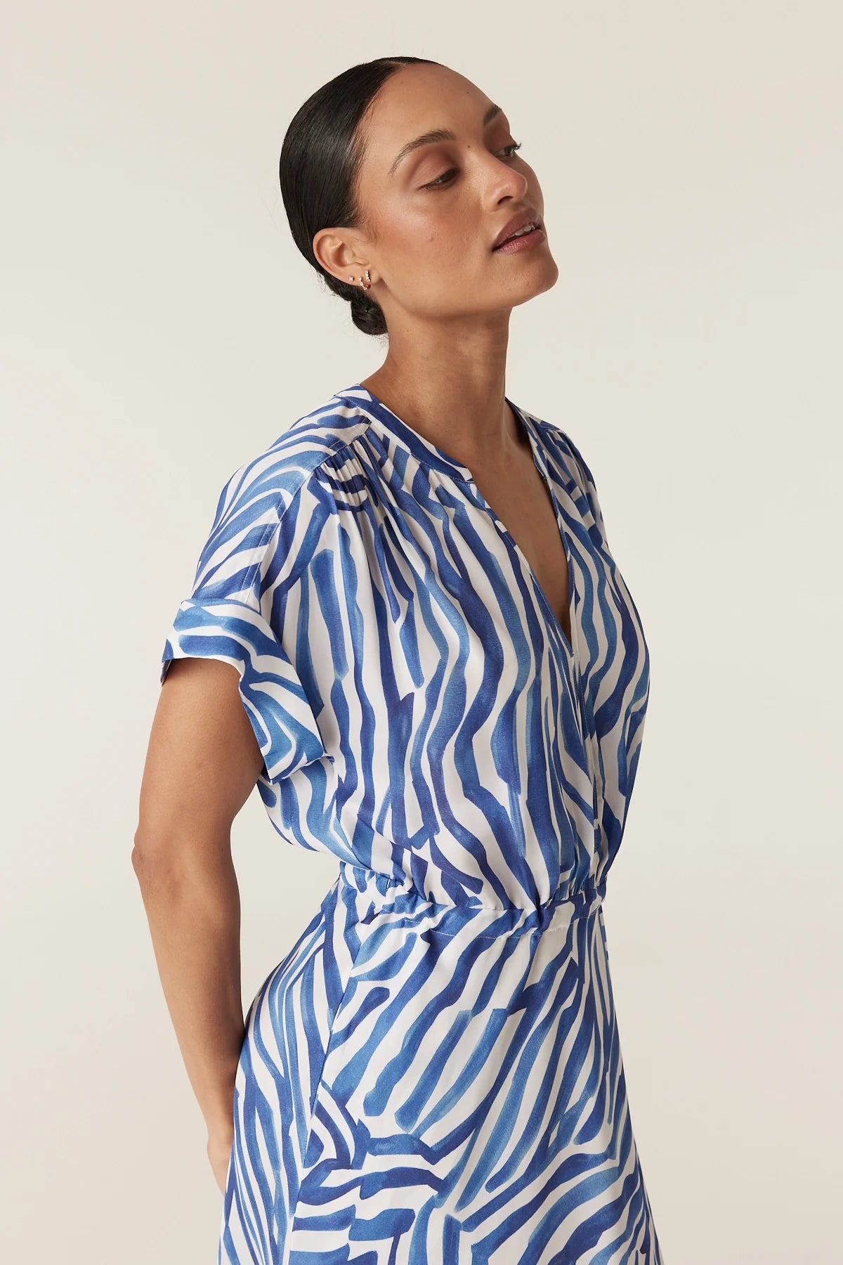 Cable Melbourne Sea Breeze Midi Dress in Blue Wave Print, worn - V-neckline and dropped shoulder detail