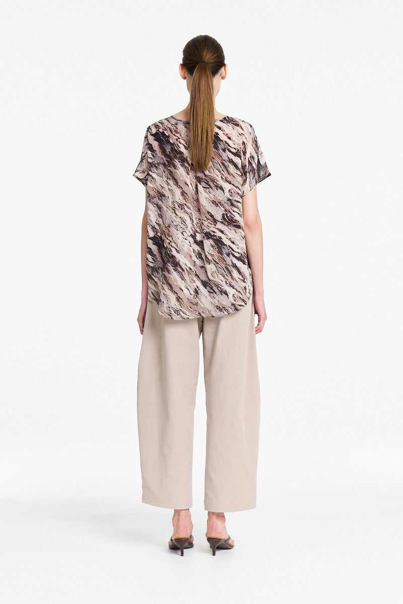 Mela Purdie Neo Shell in Agate, Agate Print Silk fabric – detail view