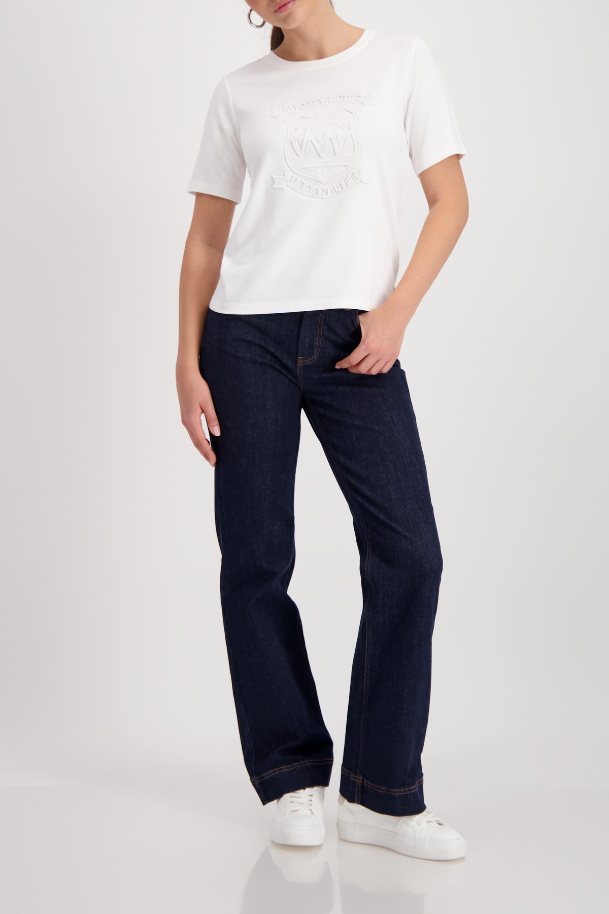 Monari Basic Emblem T-Shirt in Off-White - worn - full length