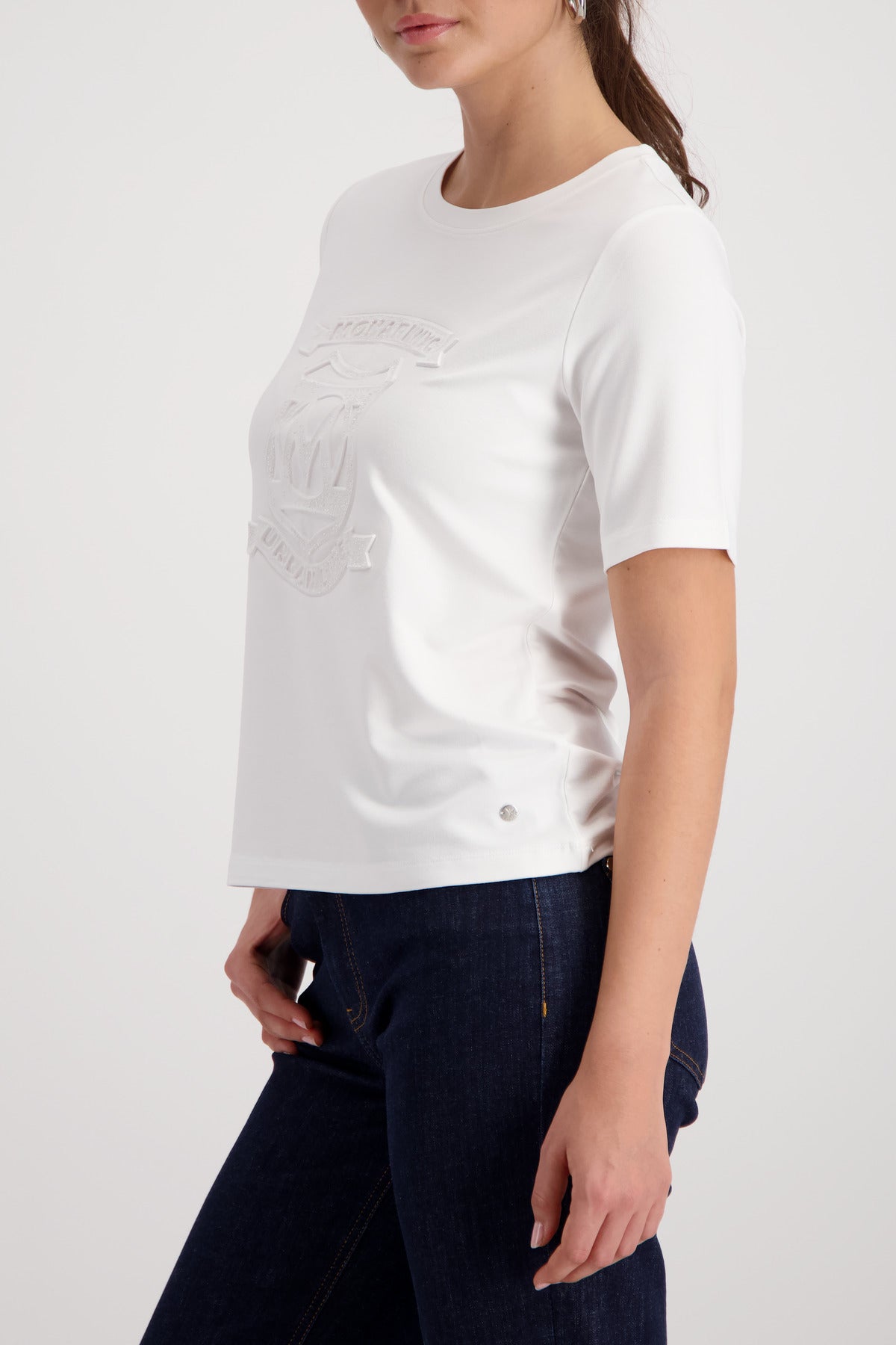 Monari Basic Emblem T-Shirt in Off-White - worn - side view